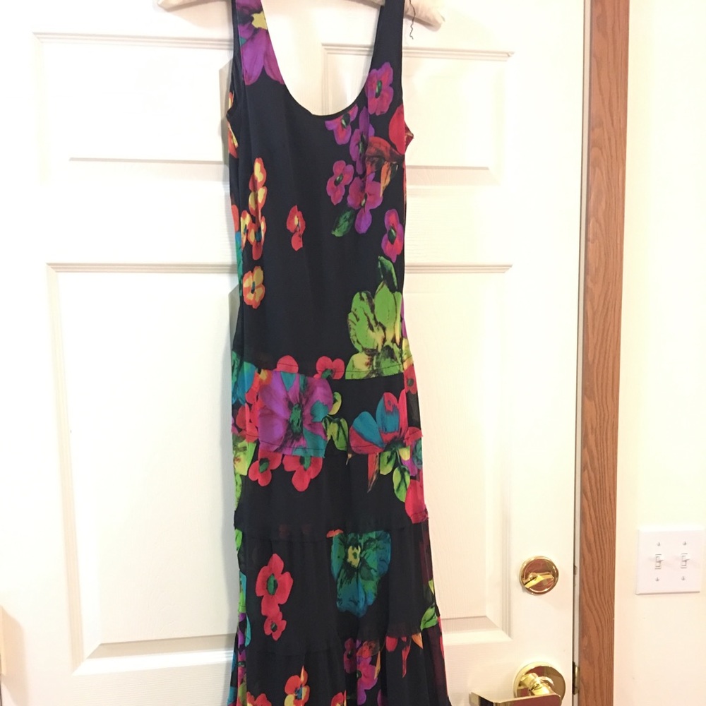 New Directions Black floral dress size 4